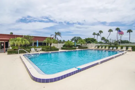 61 Woodland Drive Vero Beach FL 32962