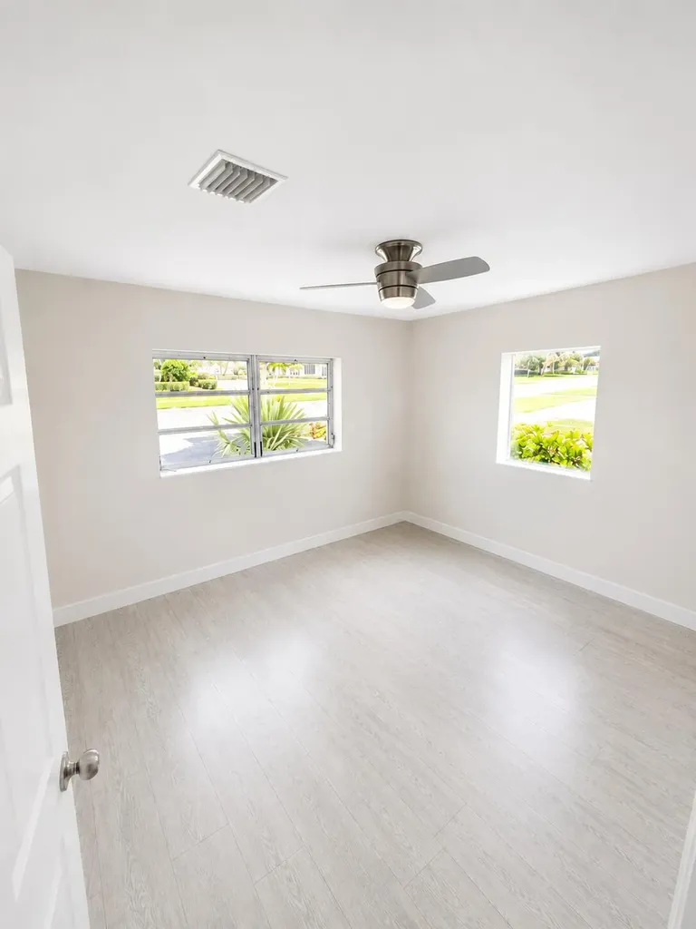 491 NW 2nd Avenue Boca Raton FL 33432