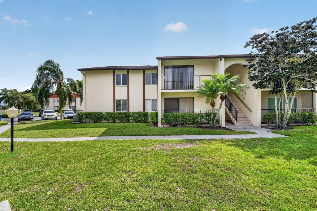 4991 Sable Pine Circle West Palm Beach FL 33417