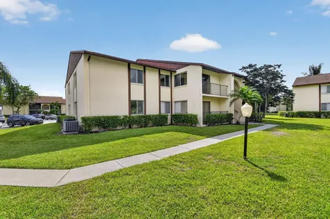 4991 Sable Pine Circle West Palm Beach FL 33417