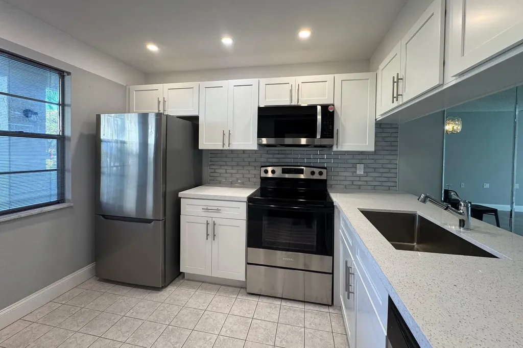 2604 Nassau Bend Coconut Creek FL 33066