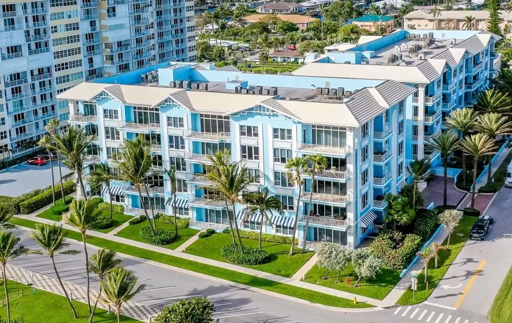 701 SE 21st Avenue Deerfield Beach FL 33441