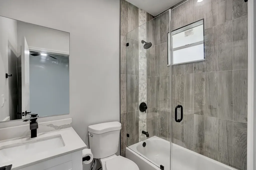 724 SW 9th Street Delray Beach FL 33444