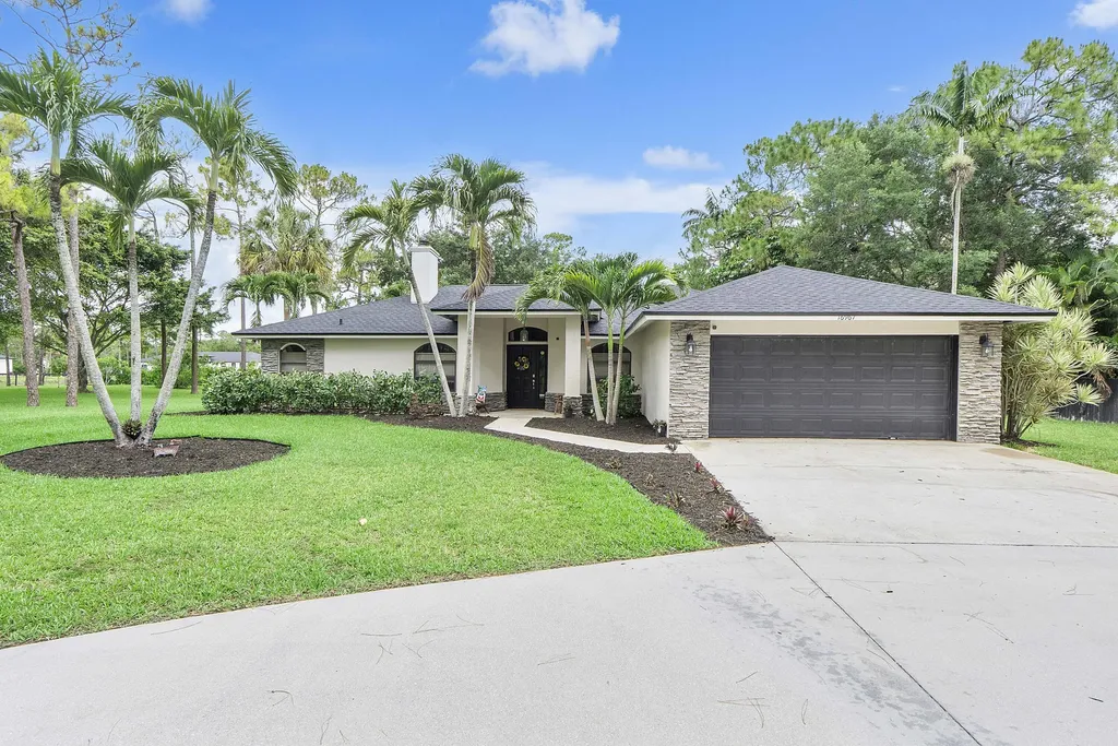 16967 84th Court N Loxahatchee FL 33470