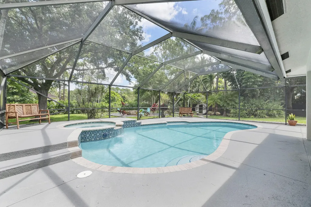 16967 84th Court N Loxahatchee FL 33470