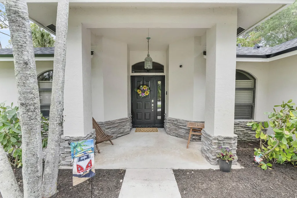 16967 84th Court N Loxahatchee FL 33470