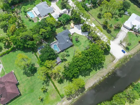 16967 84th Court N Loxahatchee FL 33470