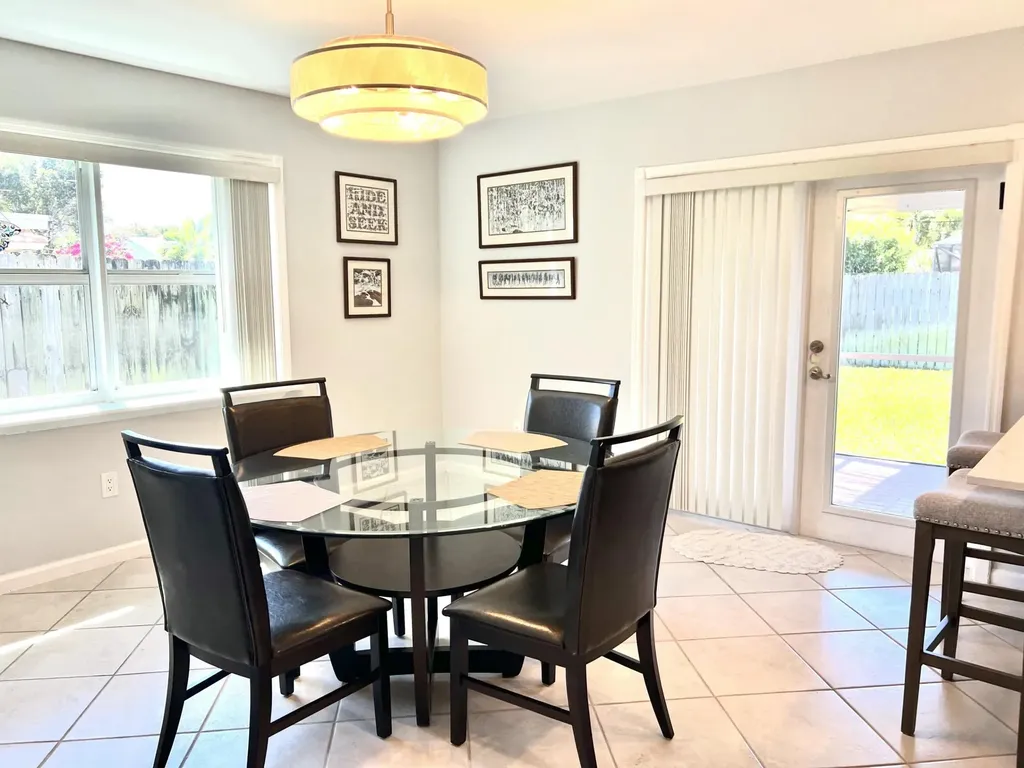 3289 NW 25th Way Boca Raton FL 33434