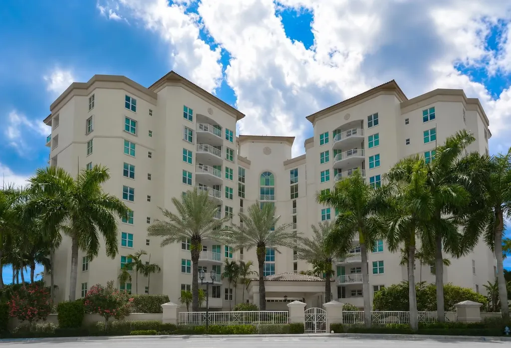 550 SE Mizner Boulevard Boca Raton FL 33432