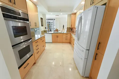 550 SE Mizner Boulevard Boca Raton FL 33432