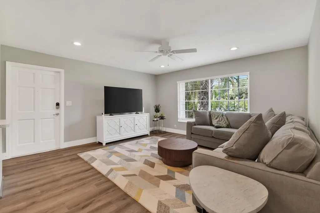 11521 Landing Place North Palm Beach FL 33408