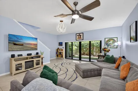 4470 Leo Lane Riviera Beach FL 33410