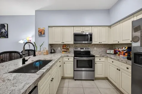 4470 Leo Lane Riviera Beach FL 33410