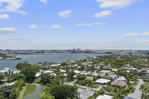 1920 S Ocean Drive Fort Lauderdale FL 33316