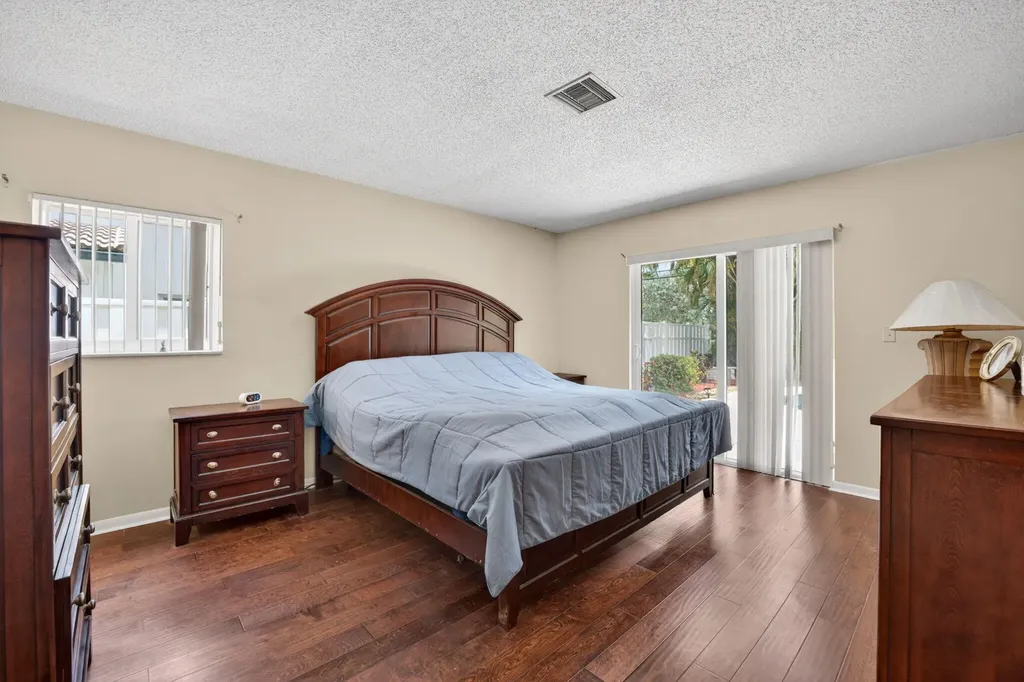 9621 NW 28th Place Coral Springs FL 33065