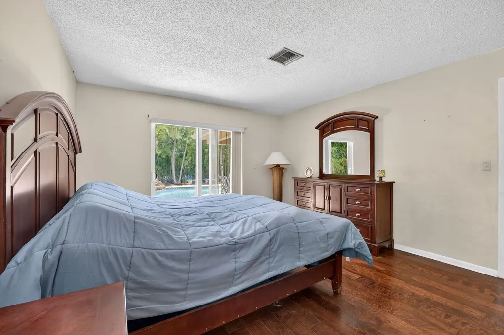 9621 NW 28th Place Coral Springs FL 33065