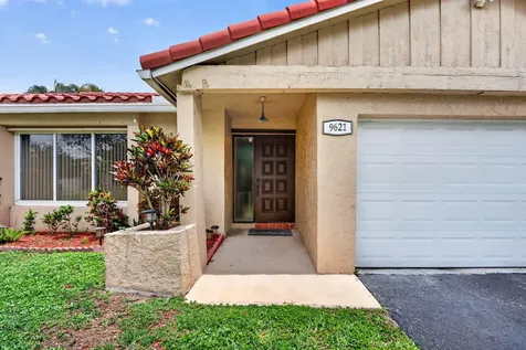 9621 NW 28th Place Coral Springs FL 33065