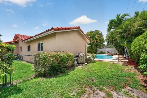 9621 NW 28th Place Coral Springs FL 33065