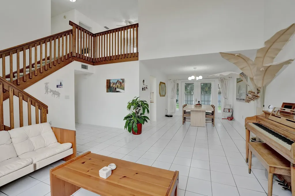 15620 Canterbury Court Davie FL 33331