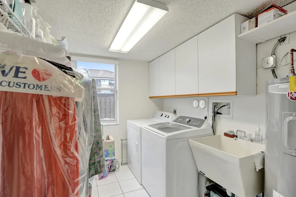 15620 Canterbury Court Davie FL 33331