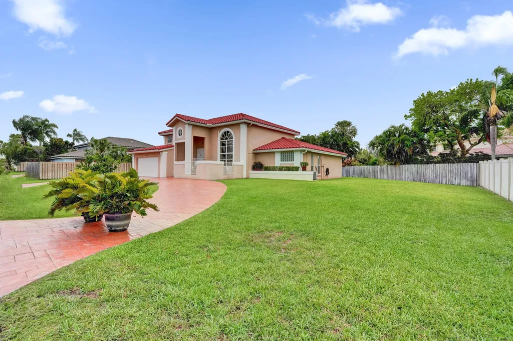 15620 Canterbury Court Davie FL 33331
