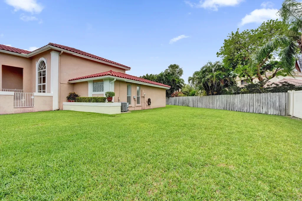 15620 Canterbury Court Davie FL 33331