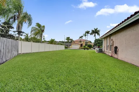 15620 Canterbury Court Davie FL 33331