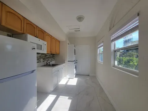 933 37th Street West Palm Beach FL 33407