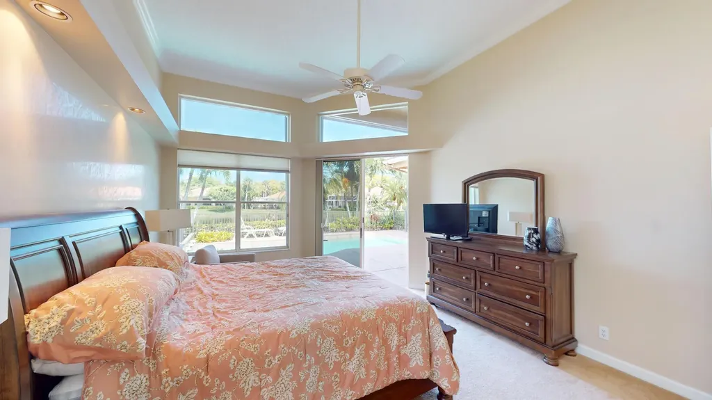 71 Cayman Place Palm Beach Gardens FL 33418