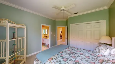 71 Cayman Place Palm Beach Gardens FL 33418
