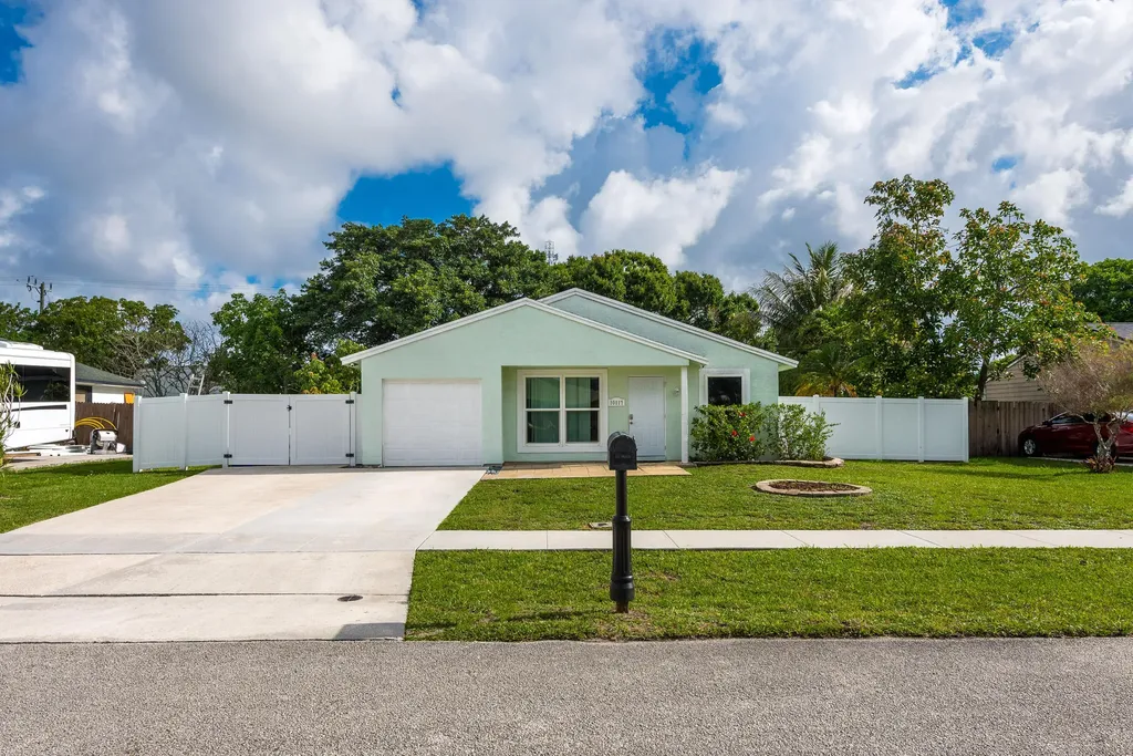 10117 Mikado Lane Royal Palm Beach FL 33411