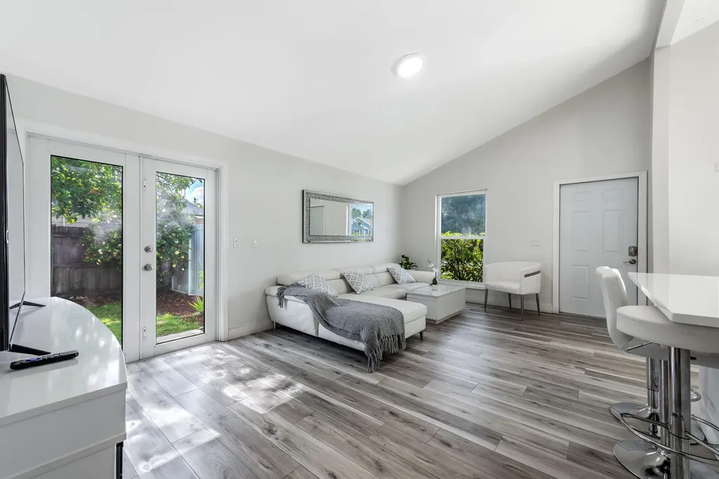 10117 Mikado Lane Royal Palm Beach FL 33411