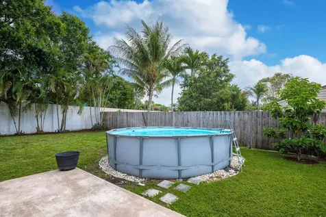 10117 Mikado Lane Royal Palm Beach FL 33411