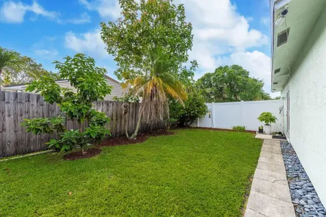 10117 Mikado Lane Royal Palm Beach FL 33411