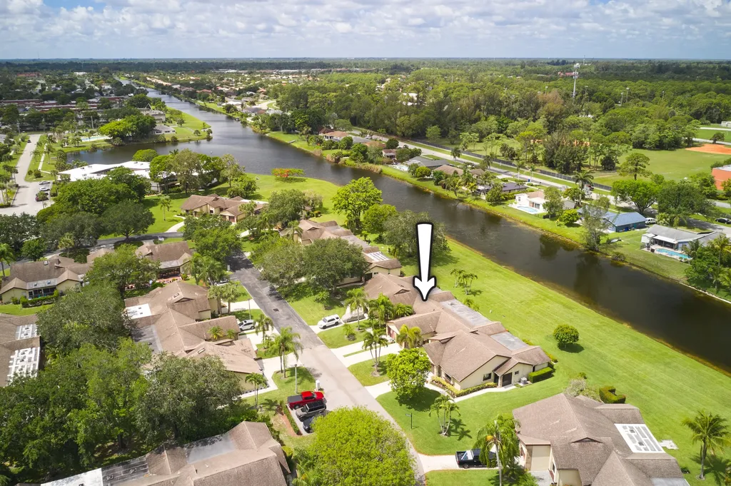 154 Ramblewood Circle Royal Palm Beach FL 33411