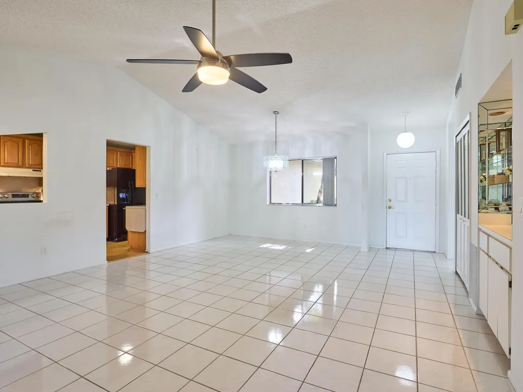 154 Ramblewood Circle Royal Palm Beach FL 33411
