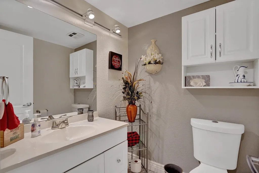 4751 NW 21st Street Lauderhill FL 33313