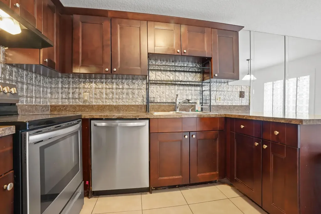 1600 Forest Lakes Circle West Palm Beach FL 33406