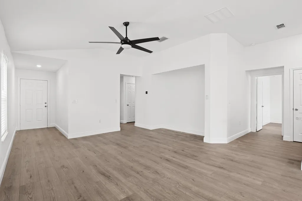 5870 NW Pine Trail Circle Port St Lucie FL 34983