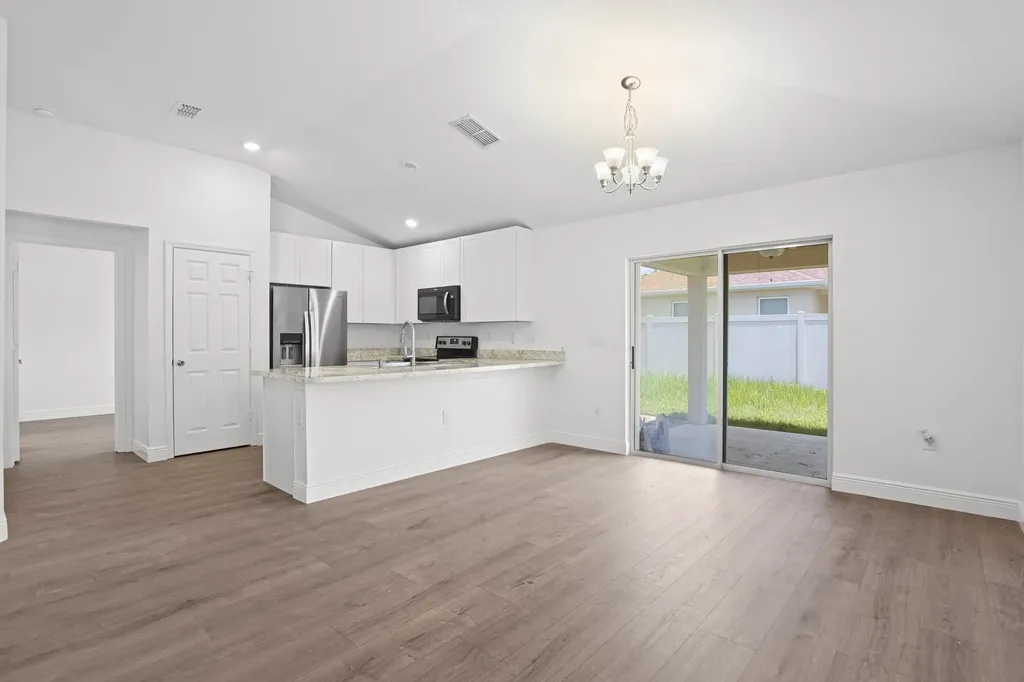 5870 NW Pine Trail Circle Port St Lucie FL 34983