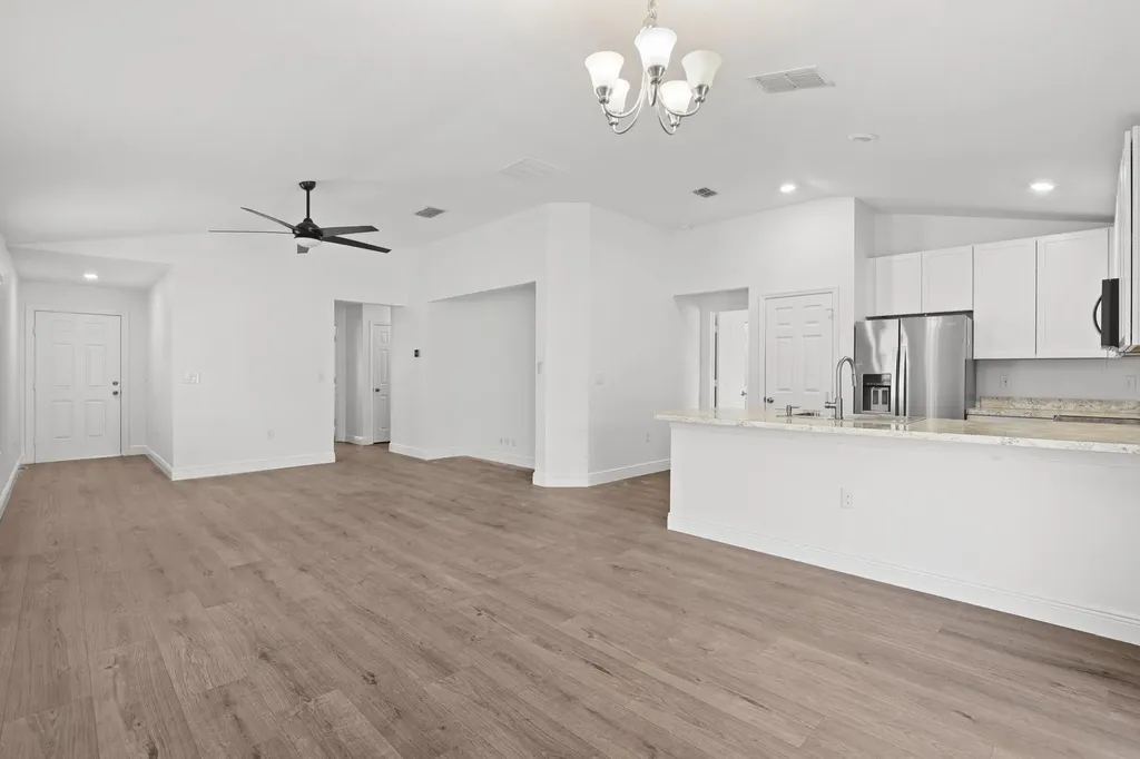5870 NW Pine Trail Circle Port St Lucie FL 34983