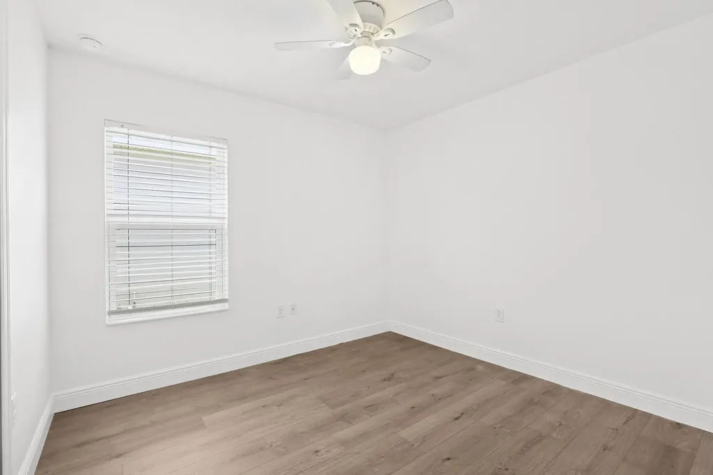 5870 NW Pine Trail Circle Port St Lucie FL 34983