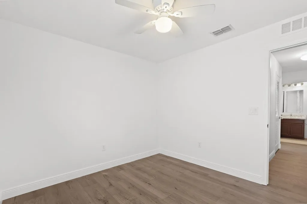 5870 NW Pine Trail Circle Port St Lucie FL 34983