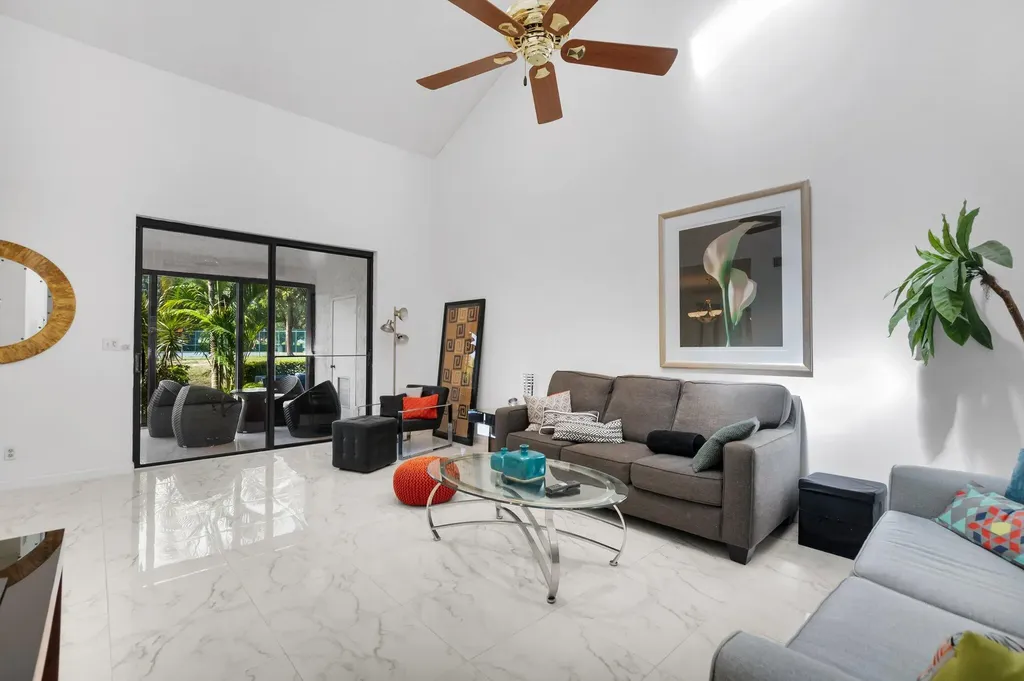 7940 La Mirada Drive Boca Raton FL 33433