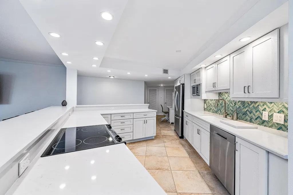5420 N Ocean Drive Singer Island FL 33404