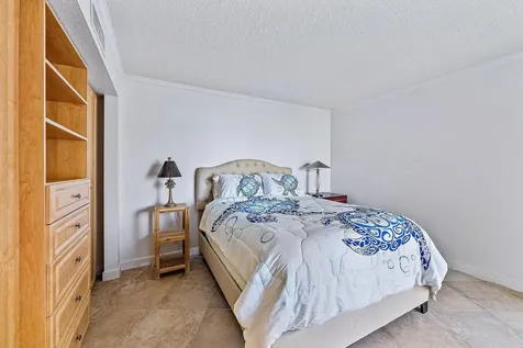5420 N Ocean Drive Singer Island FL 33404