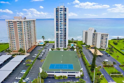5420 N Ocean Drive Singer Island FL 33404