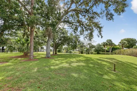 2513 S 17th Street Fort Pierce FL 34982