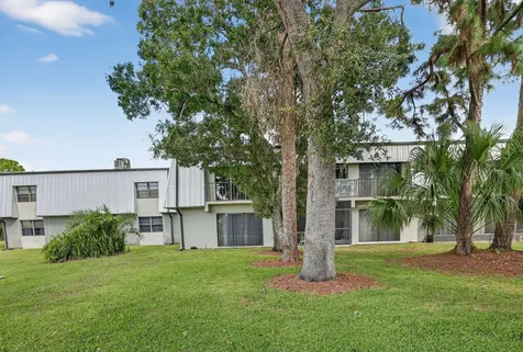 2513 S 17th Street Fort Pierce FL 34982