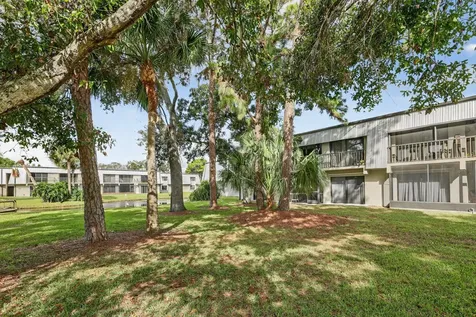 2513 S 17th Street Fort Pierce FL 34982